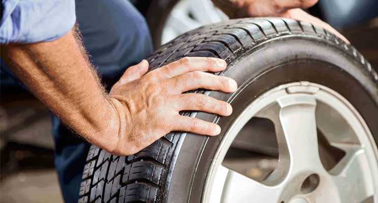 realize o rodizio dos pneus periodicamente ou de acordo com as recomendações do fabricante